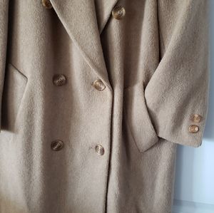 Jones New York full length wool coat like new.